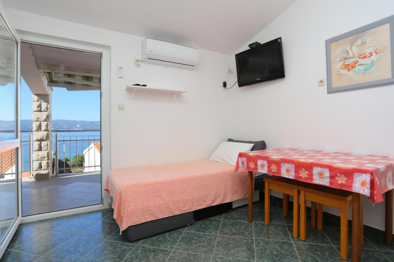 Apartment By The Sea Duce, Omis - 2737 Duce